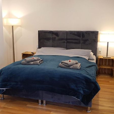Bungalow An Der Tanne Mit Ueberdachter Terrasse Düsseldorf Kültér fotó