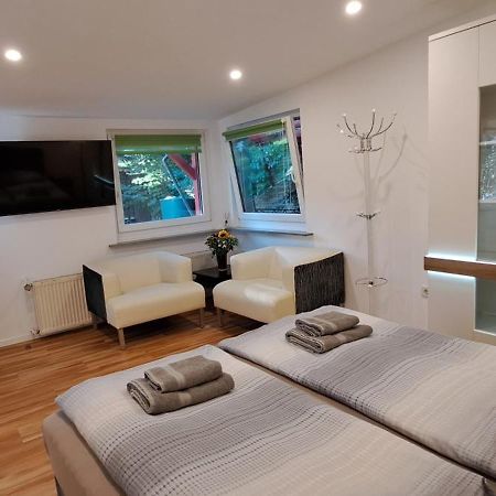 Bungalow An Der Tanne Mit Ueberdachter Terrasse Düsseldorf Kültér fotó