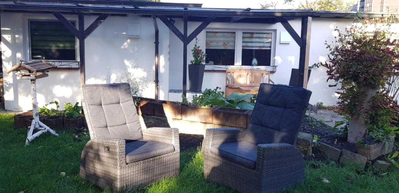 Bungalow An Der Tanne Mit Uberdachter Terrasse Düsseldorf Kültér fotó