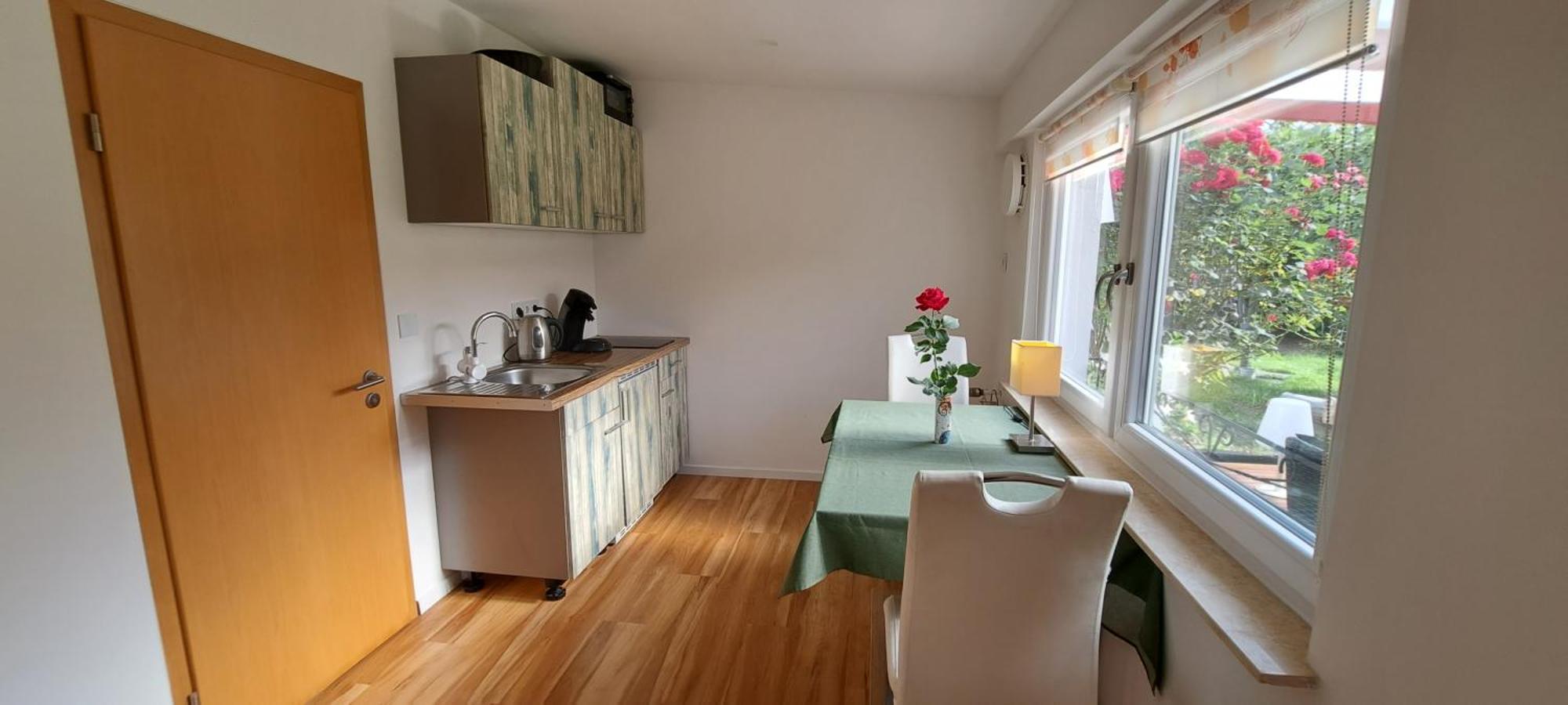 Bungalow An Der Tanne Mit Ueberdachter Terrasse Düsseldorf Kültér fotó